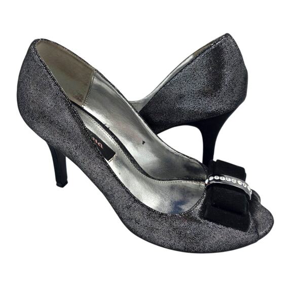 Nina New York Frosti Black Silver Bow Rhinestone Peep Toe Heels Size 9 Pumps main image 0